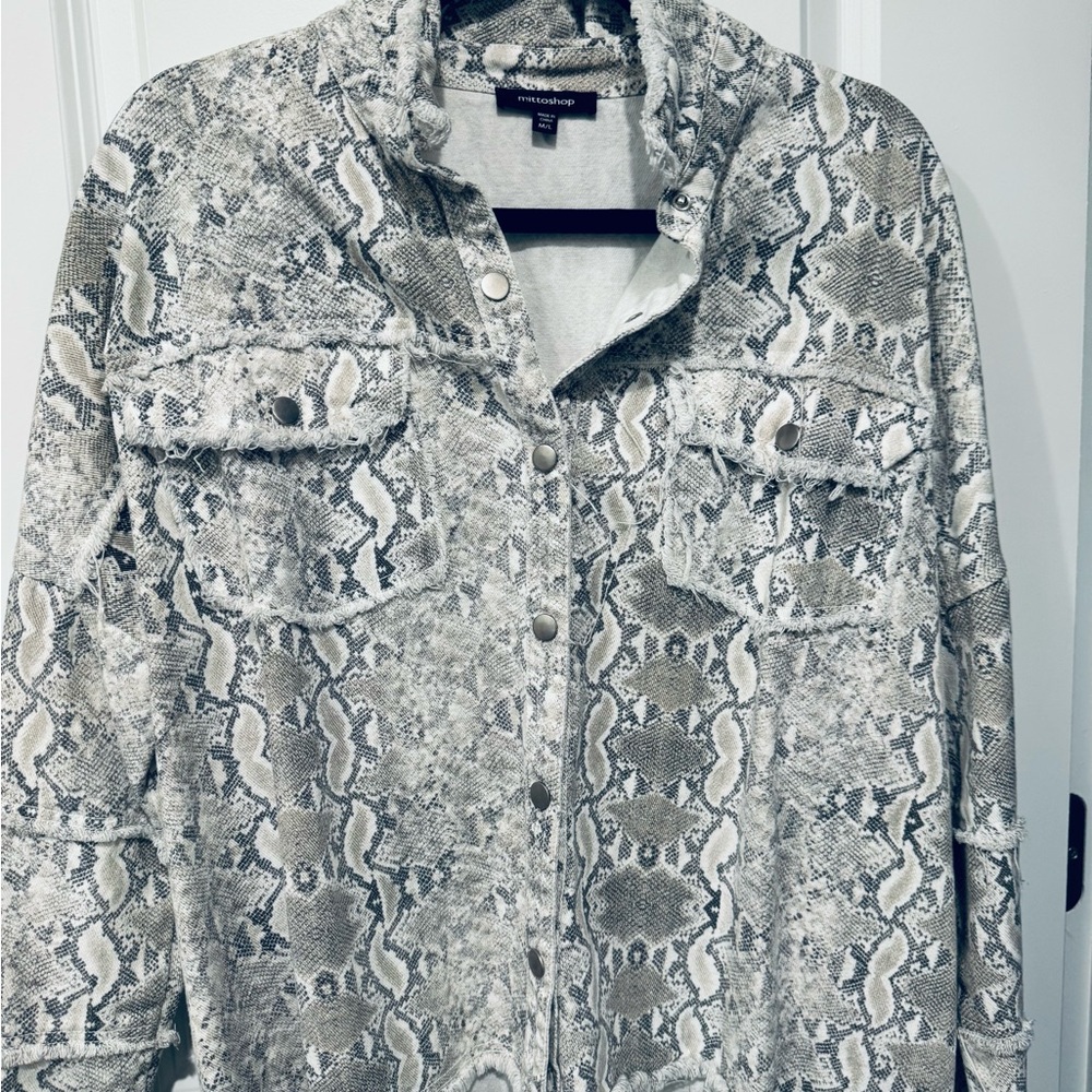 Snakeskin Shacket ✨